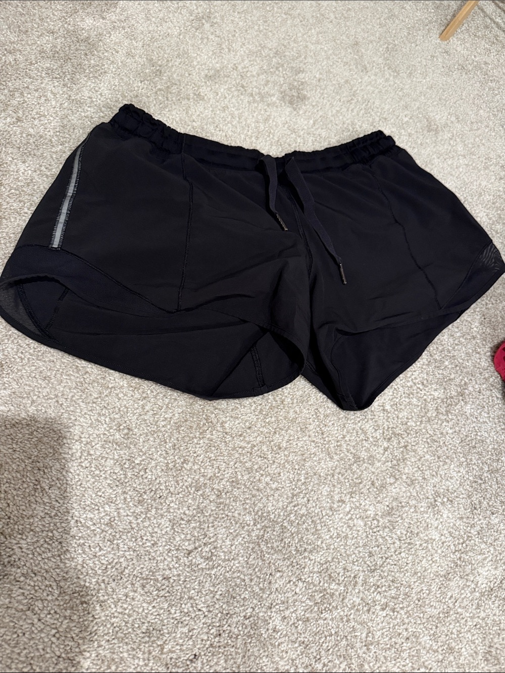 lululemon Speed Up Low-Rise Lined Short 2.5" Black Sz 8